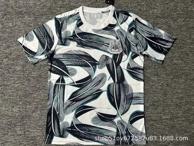 FC Barcelona × Adidas Newcastle United Jersey Feather Print