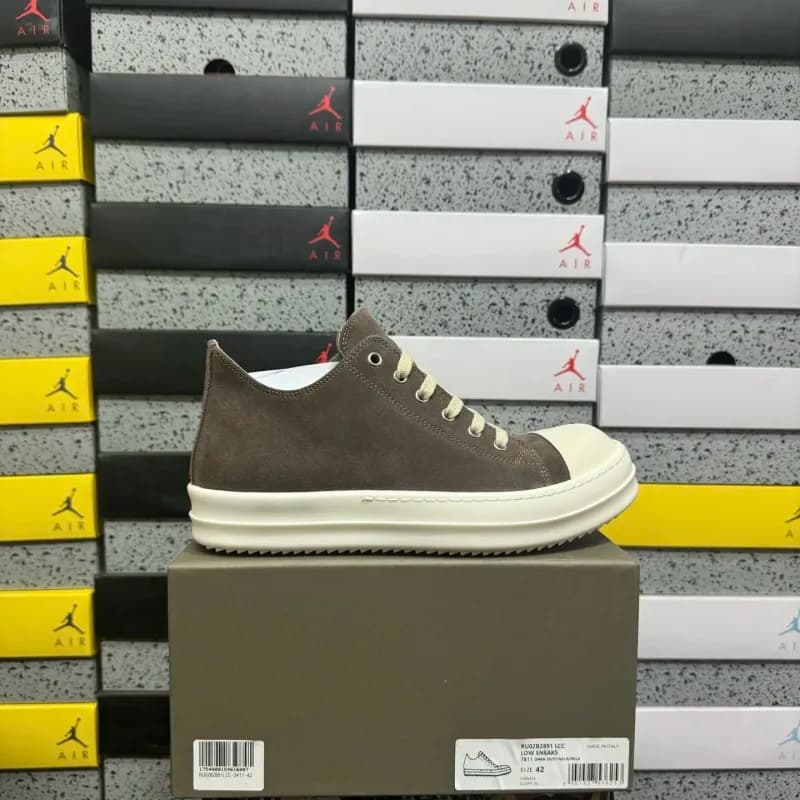 Jordan × Off-White Trailgrip Megalace Mid Black/Beige — 翻毛皮棕色