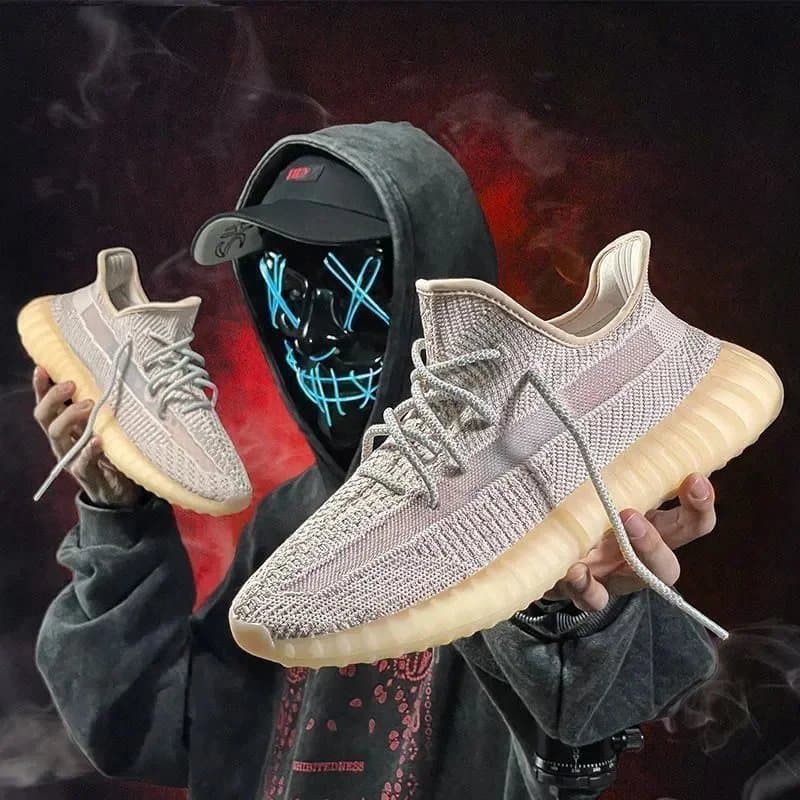 Yeezy 350 V2 Zebra