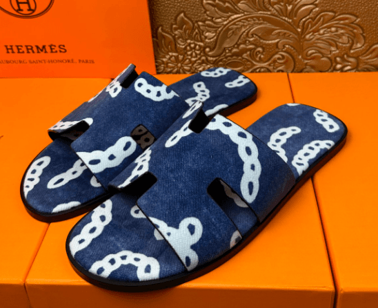 Hermès Oran Slide Epsom Leather — 28