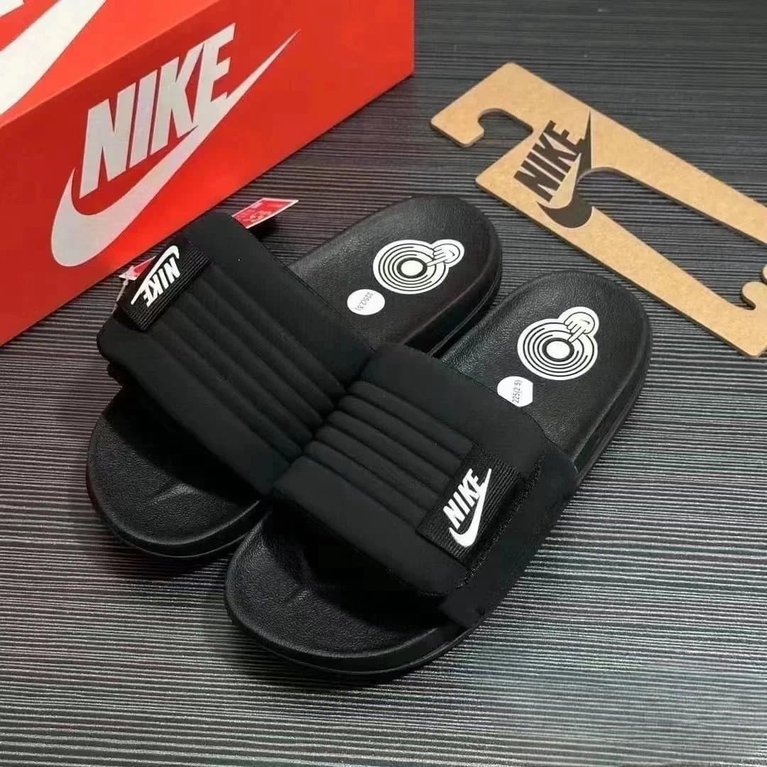 Nike Benassi JDI Triple Black