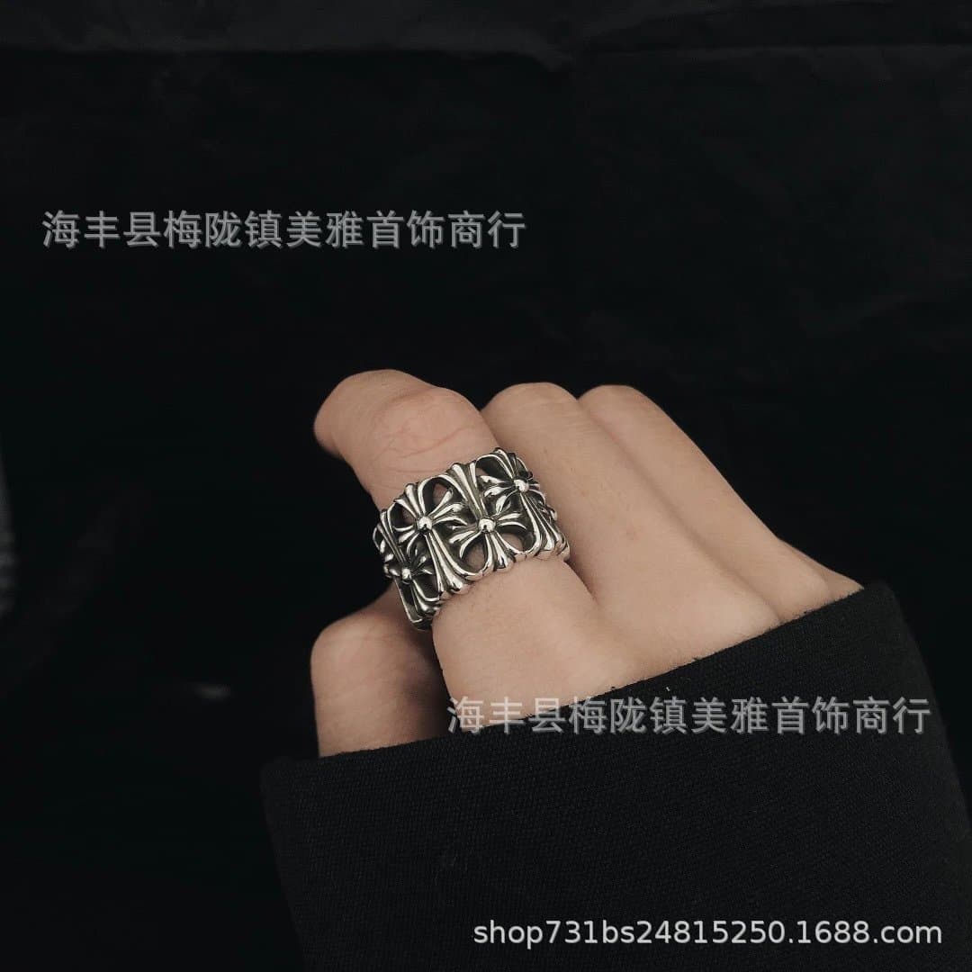 Chrome Hearts Cross Ring Ruby Inlay — 墓葬十字架