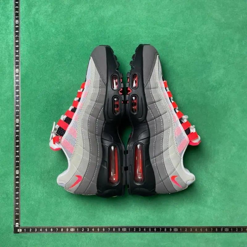 Nike Air Max 95 Triple Black — 10号黑灰红AT2865-100