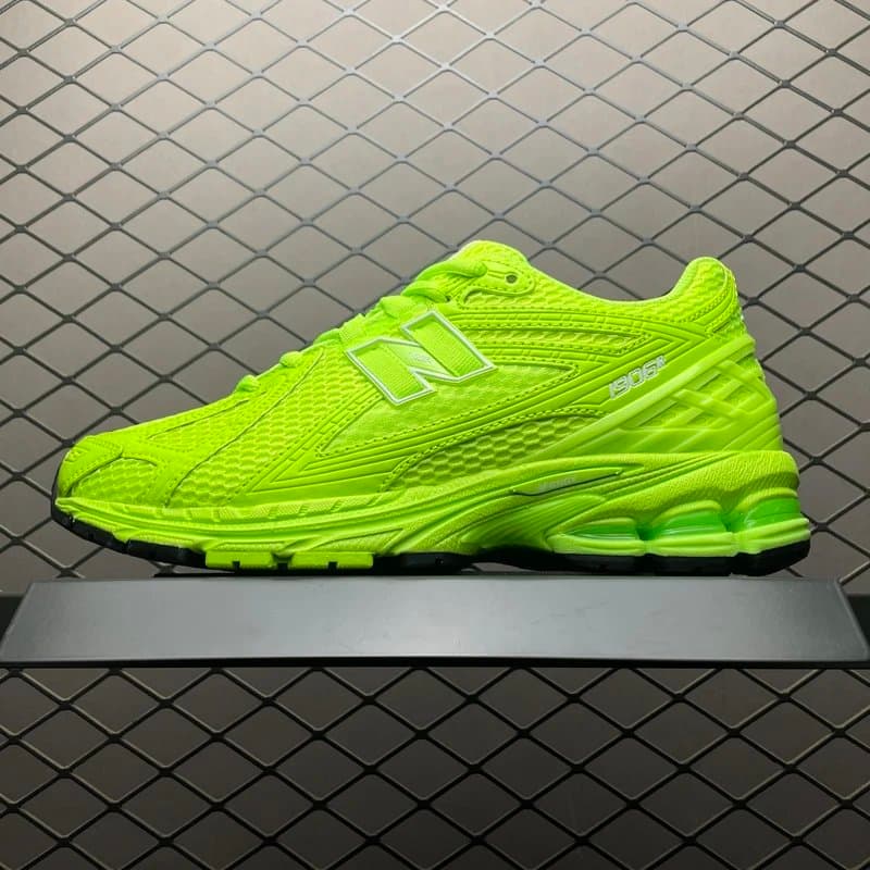 New Balance 1500 Core — 33