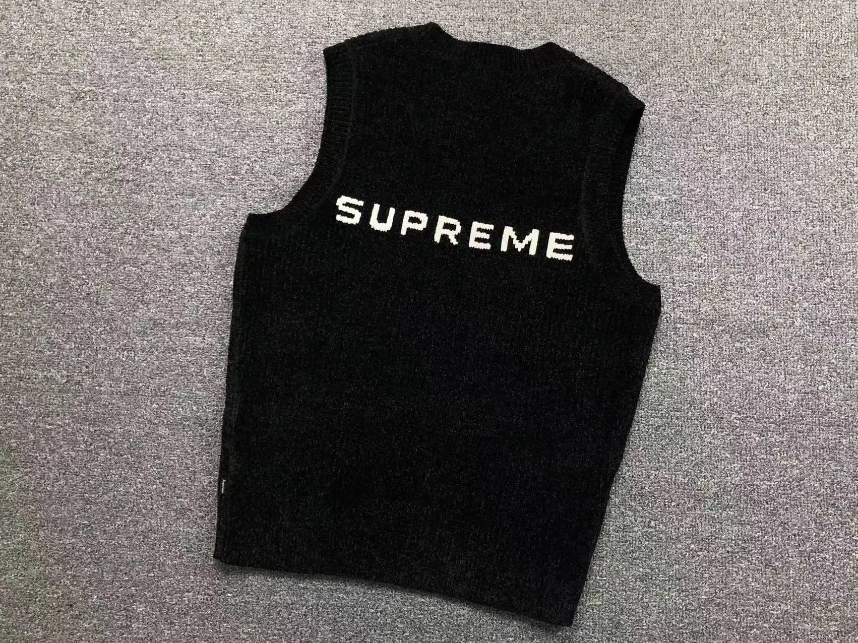Knit Vest Supreme Logo