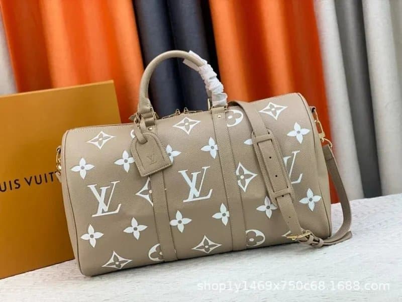 Louis Vuitton Keepall Bandoulière Monogram Eclipse — 28
