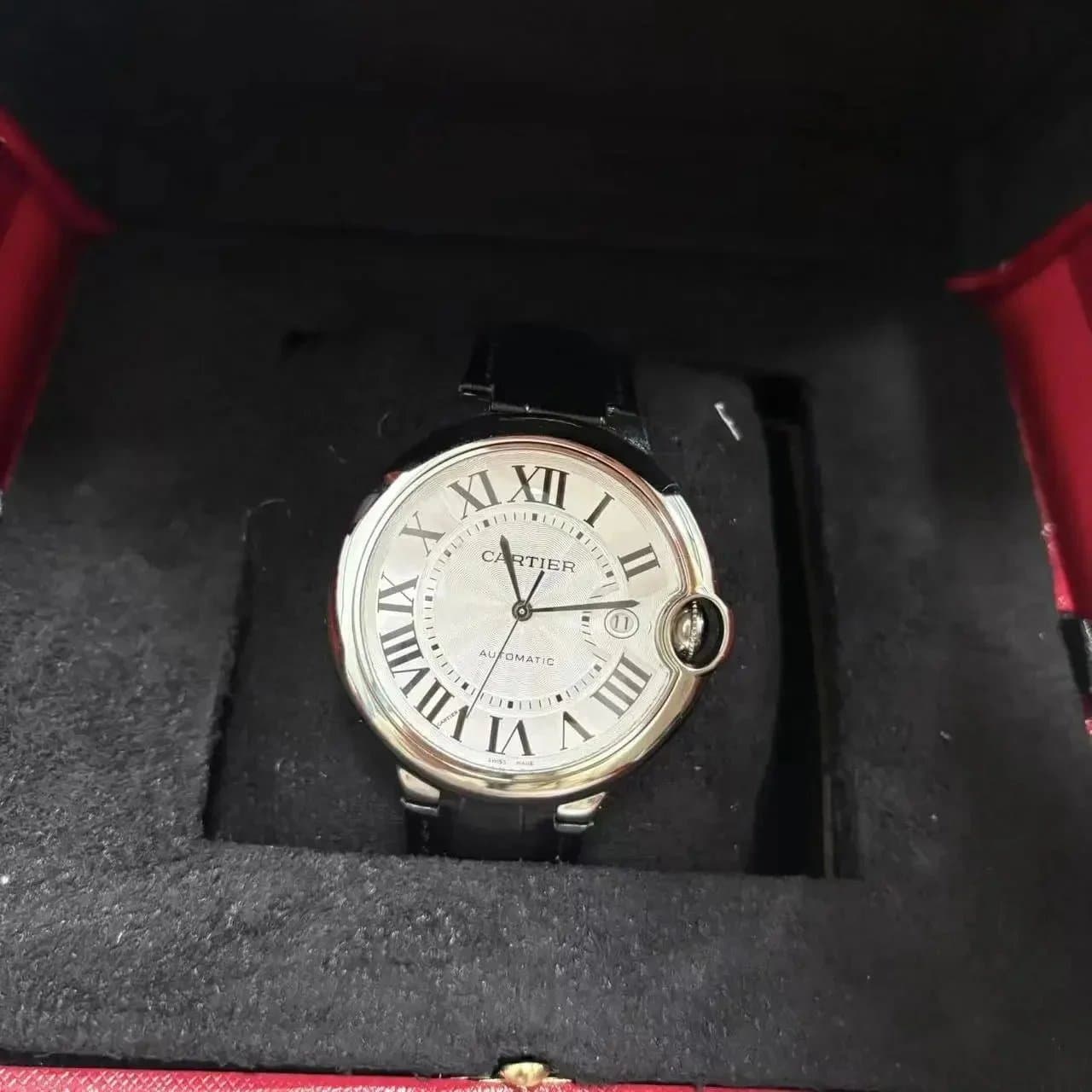 Rolex Sky-Dweller Oyster Perpetual — 41 卡地亚（40mm）