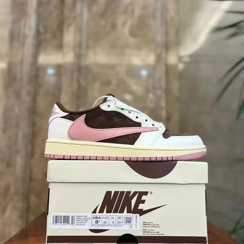 Air Jordan 1 Low Travis Scott