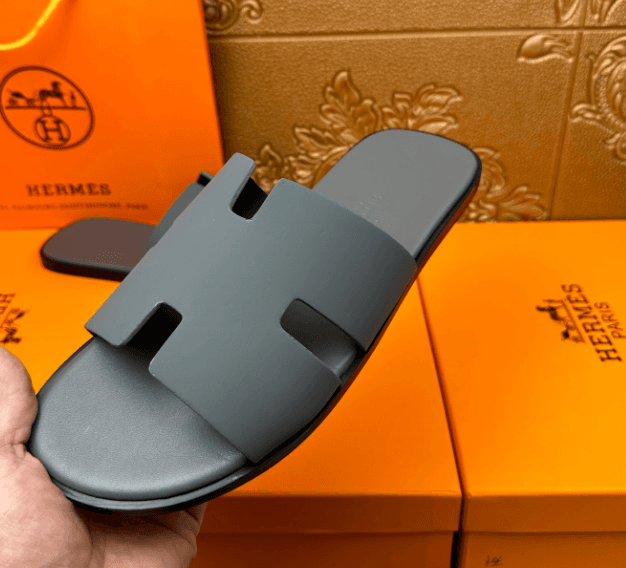 Hermès Oran Slide Epsom Leather — 24