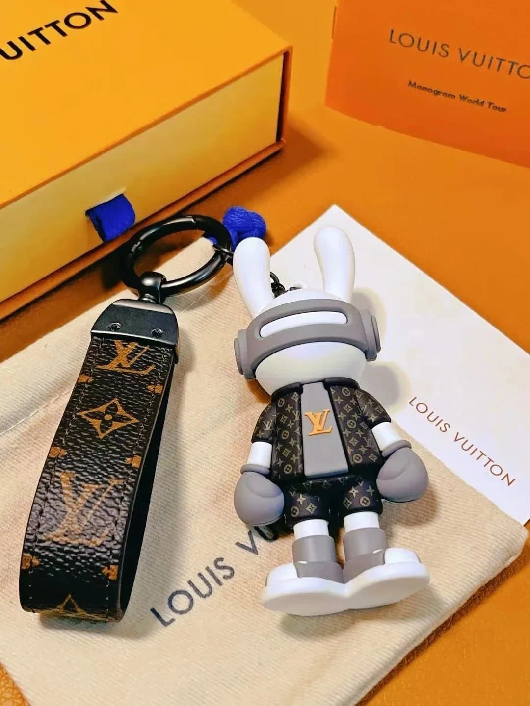 Gucci GG Marmont Keychain Monogram Canvas — 28