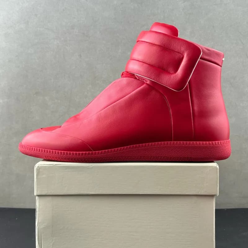 Maison Margiela Future Sneaker Monotone Red