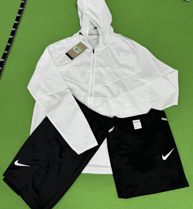 Nike Windrunner Jacket & Shorts Set White/Black