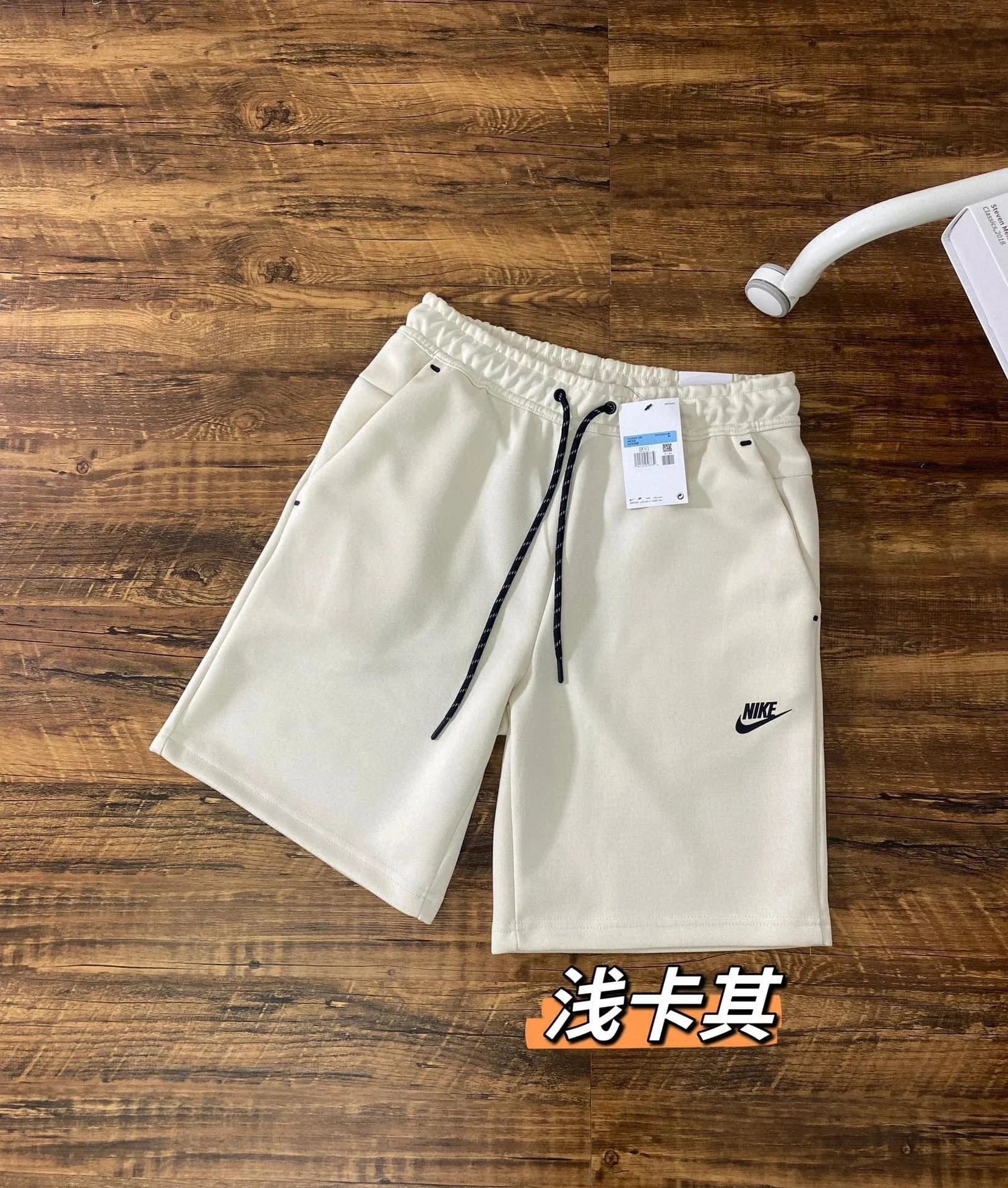 Nike Tech Fleece Shorts Light Khaki