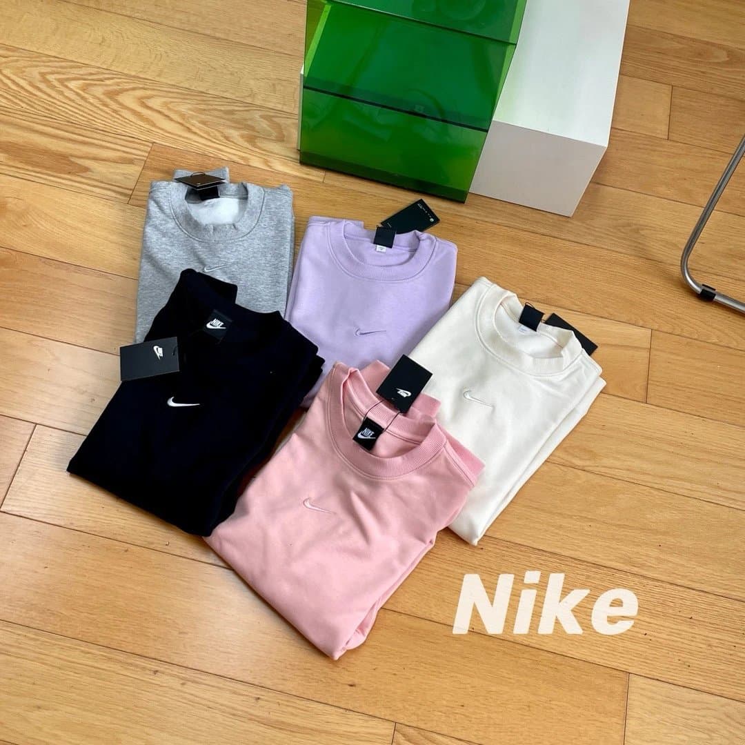Nike Crew Neck Sweatshirt Swoosh Logo