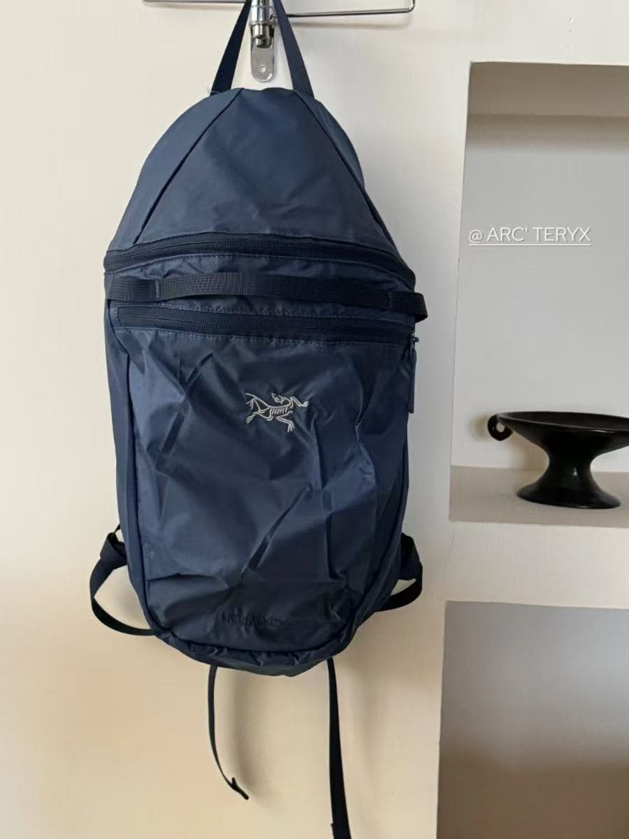 Arc'teryx Alpha FL Mini Dusty Rose — 15 liters of deep blue