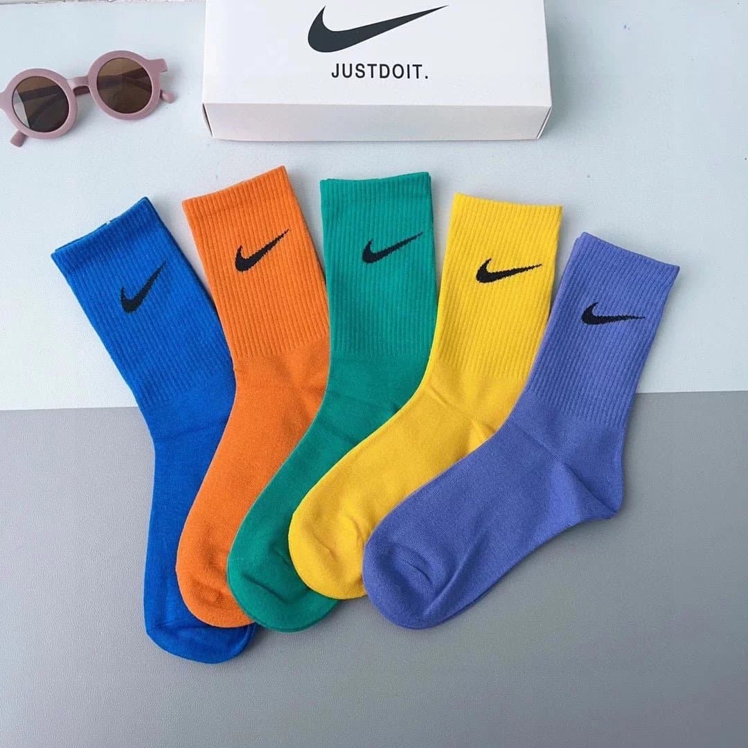 Nike Cushioned Ankle Socks Classic Logo — 25