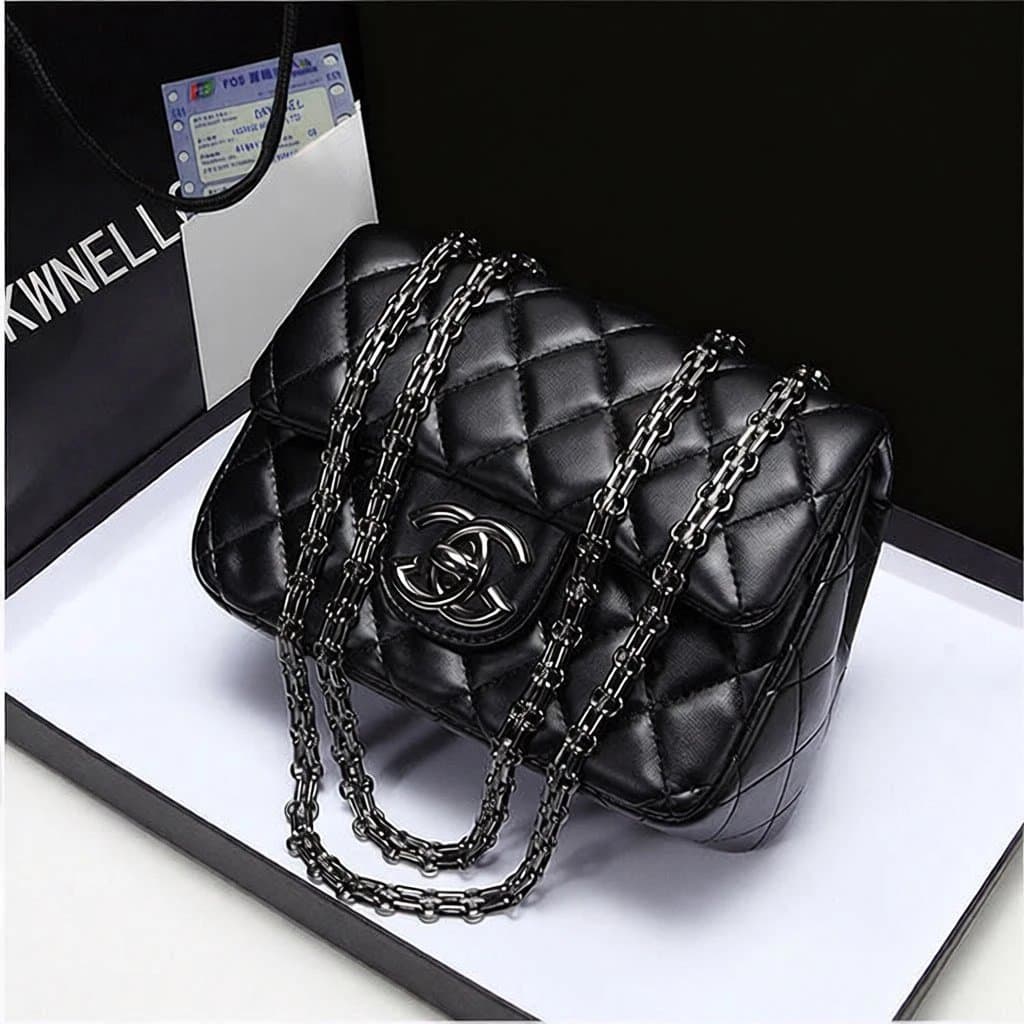 Chanel Classic Flap Bag Quilted Lambskin — 枪色（纯色）小号