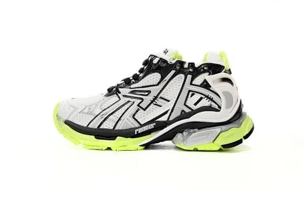 Puma Runner Neon Accents
