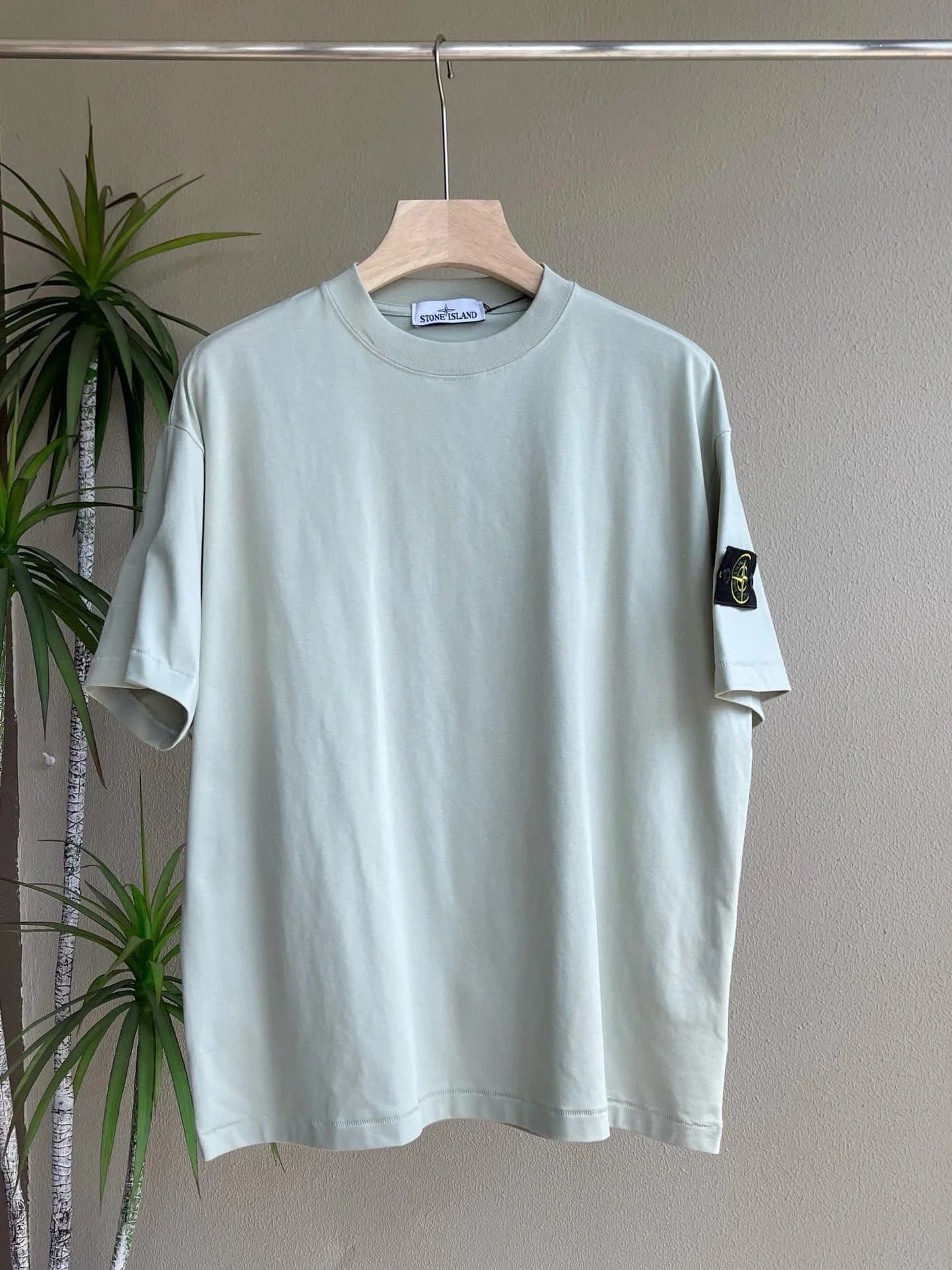 Stone Island T-Shirt Compass Patch — 20