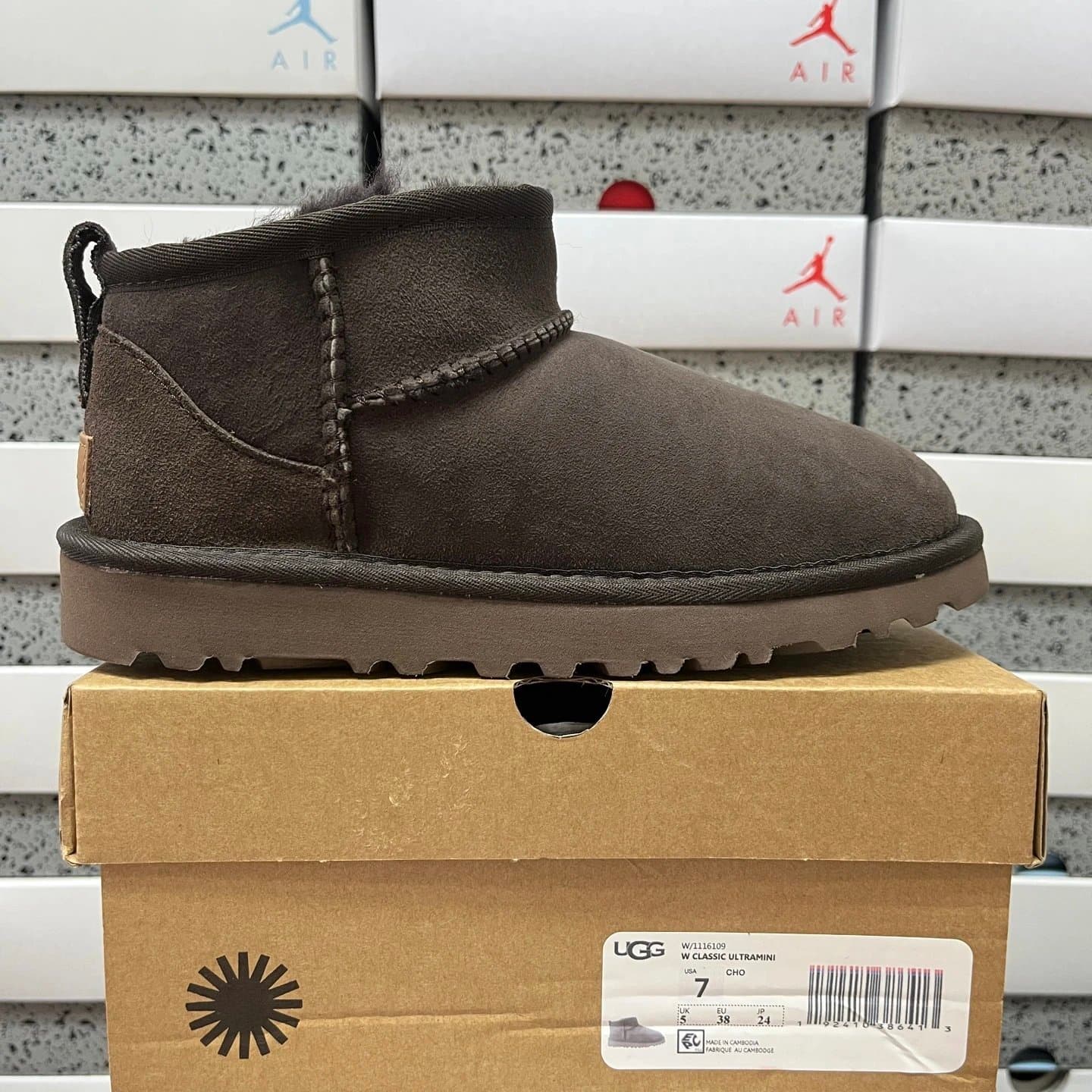 UGG Classic Ultra Mini Chocolate