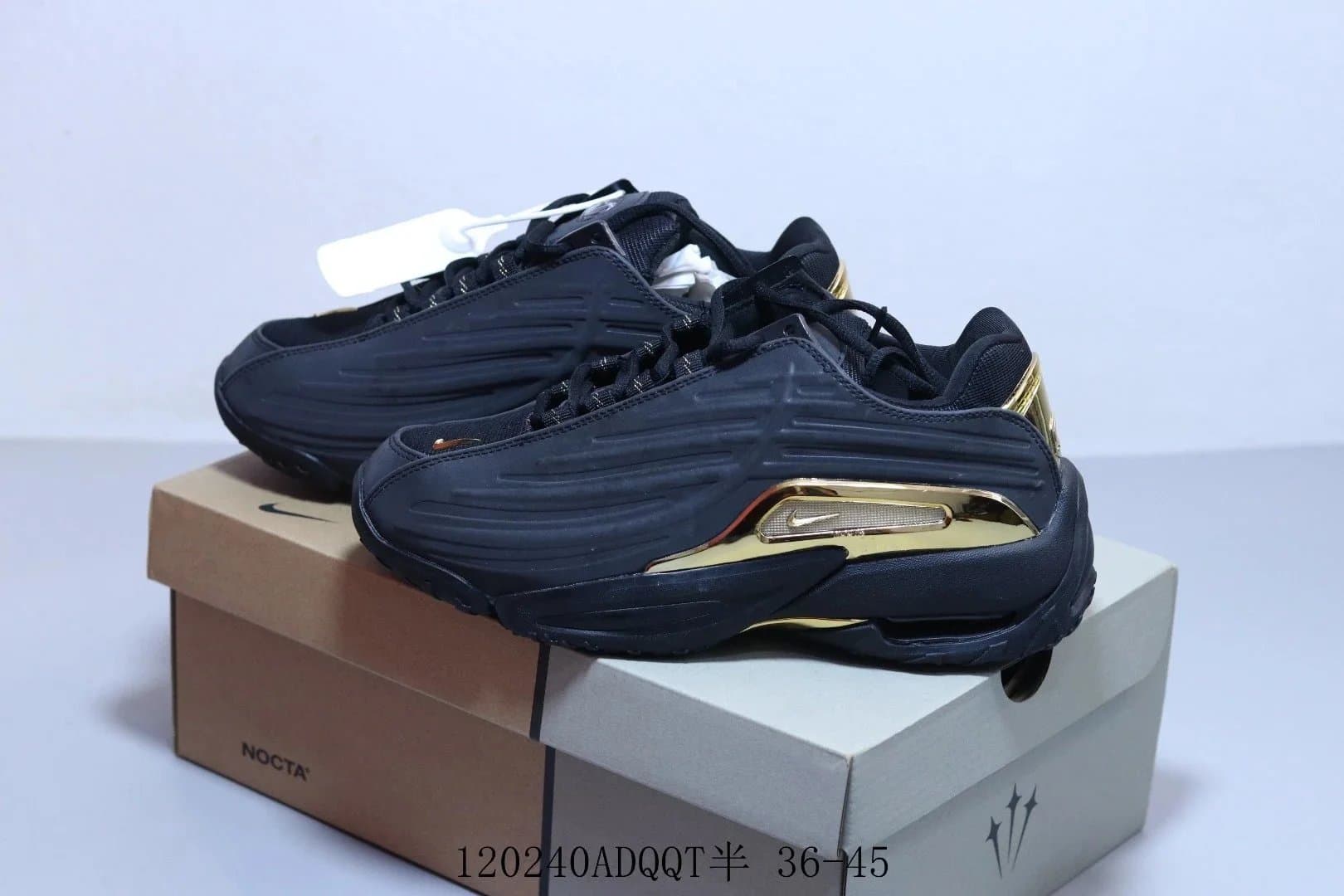 Nike Air Max Plus Black Gold