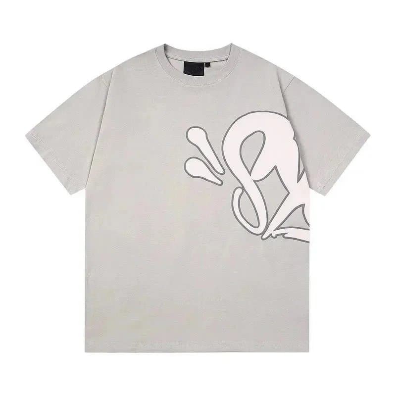 Syna World Graphic Tee Outline Logo
