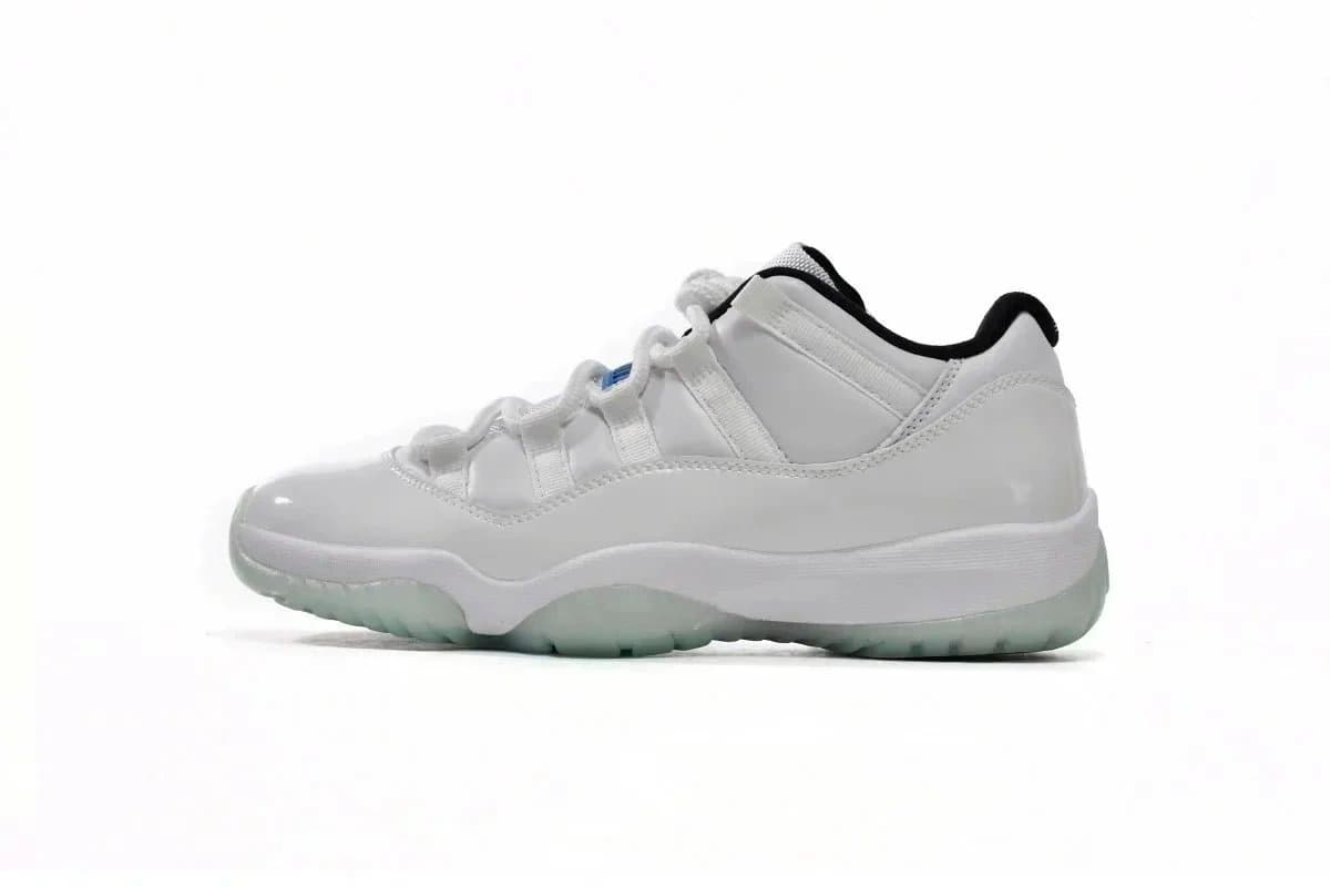 Air Jordan 11 Low Concord
