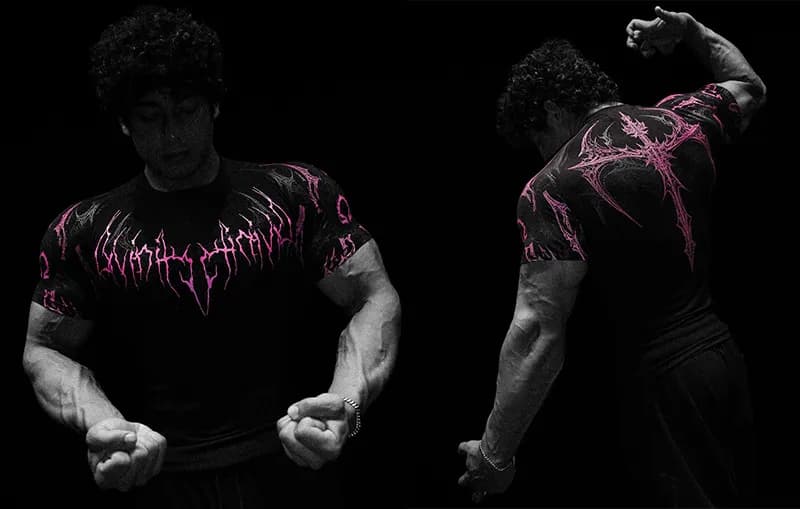 Sp5der Graphic T-Shirt Gothic Script Print