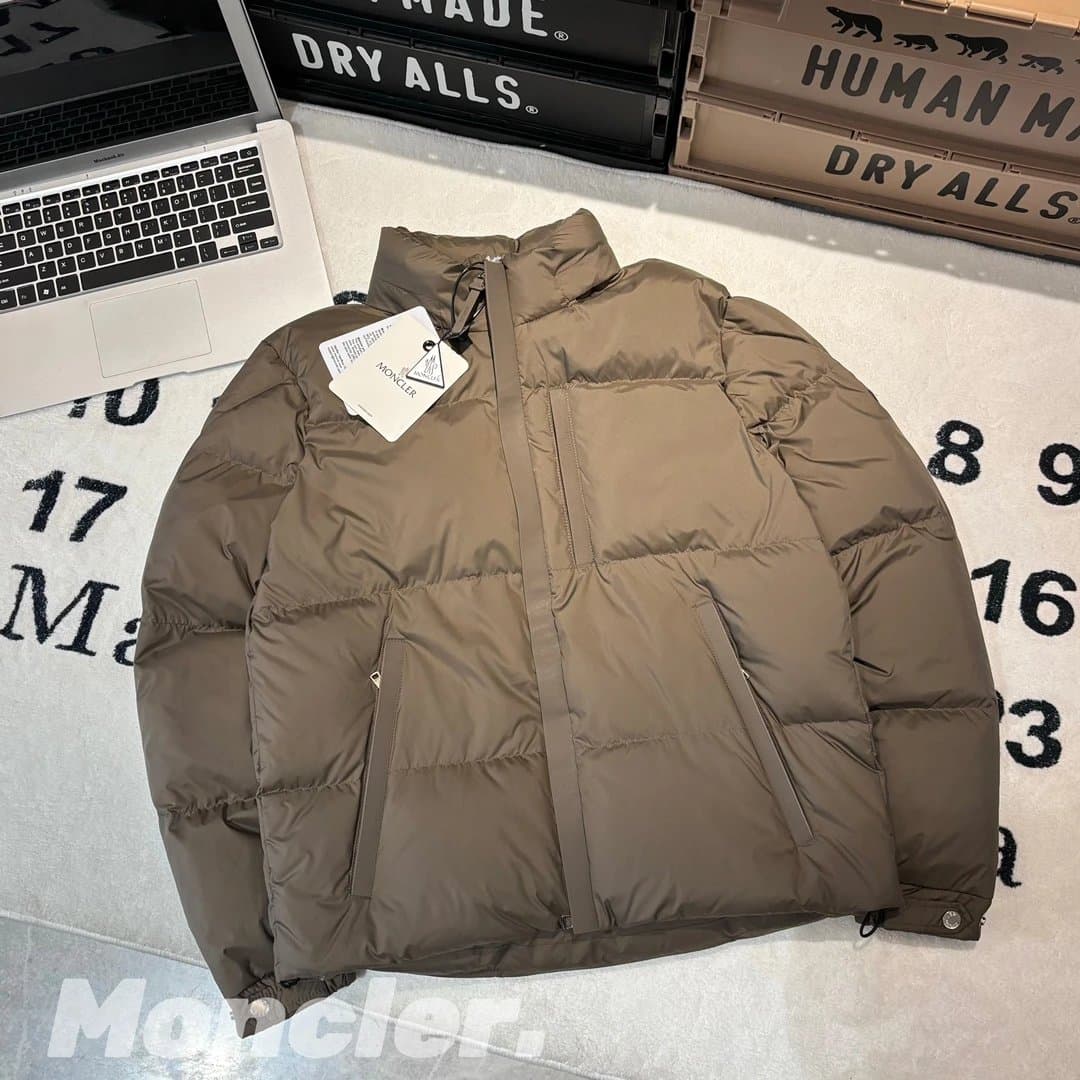 Moncler Corduroy Puffer Jacket KAWS Collaboration — J-2棕色