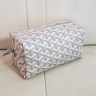 Goyard St. Louis Pouch Chevron Canvas