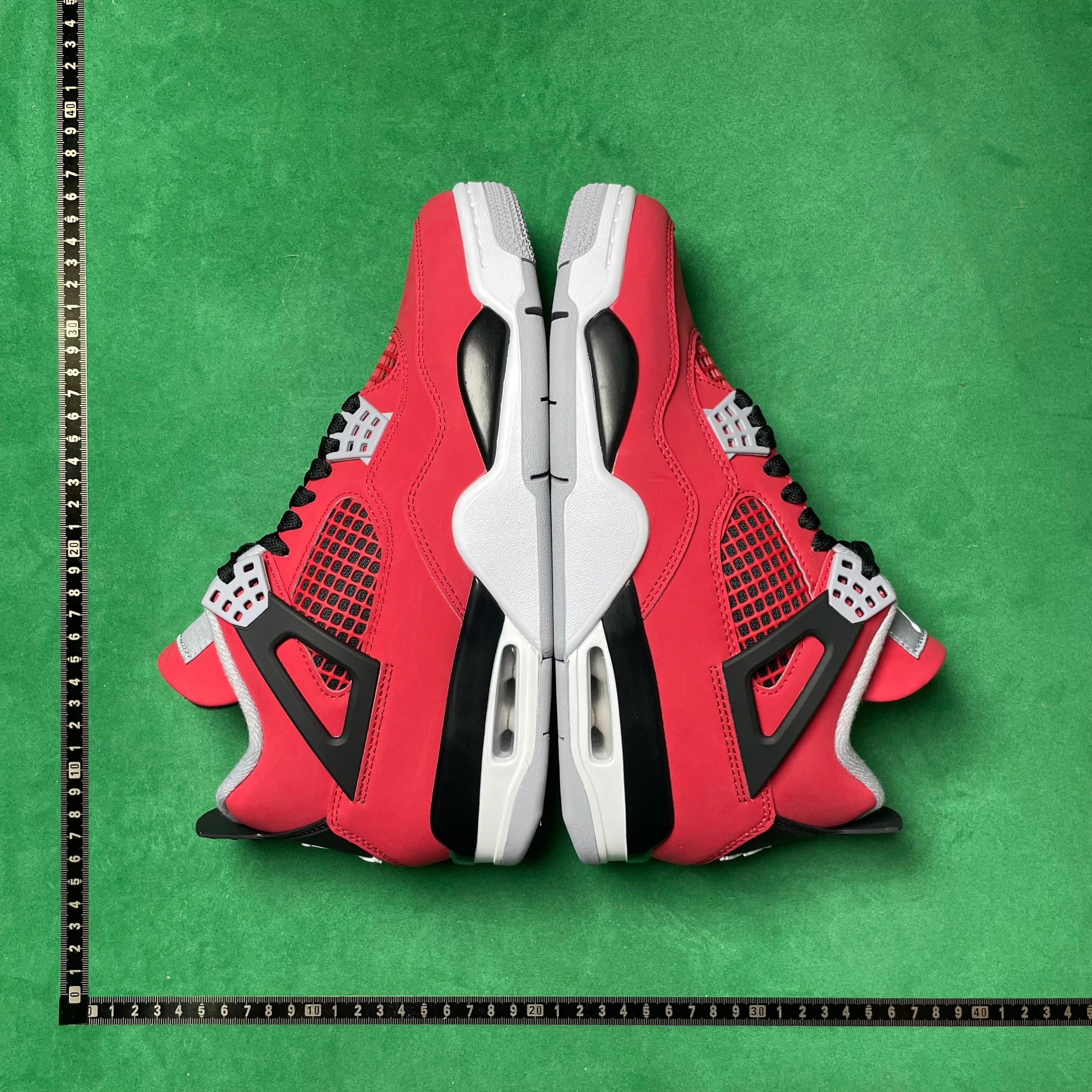 Air Jordan 4 Olive — 9号公牛**FQ8138-600
