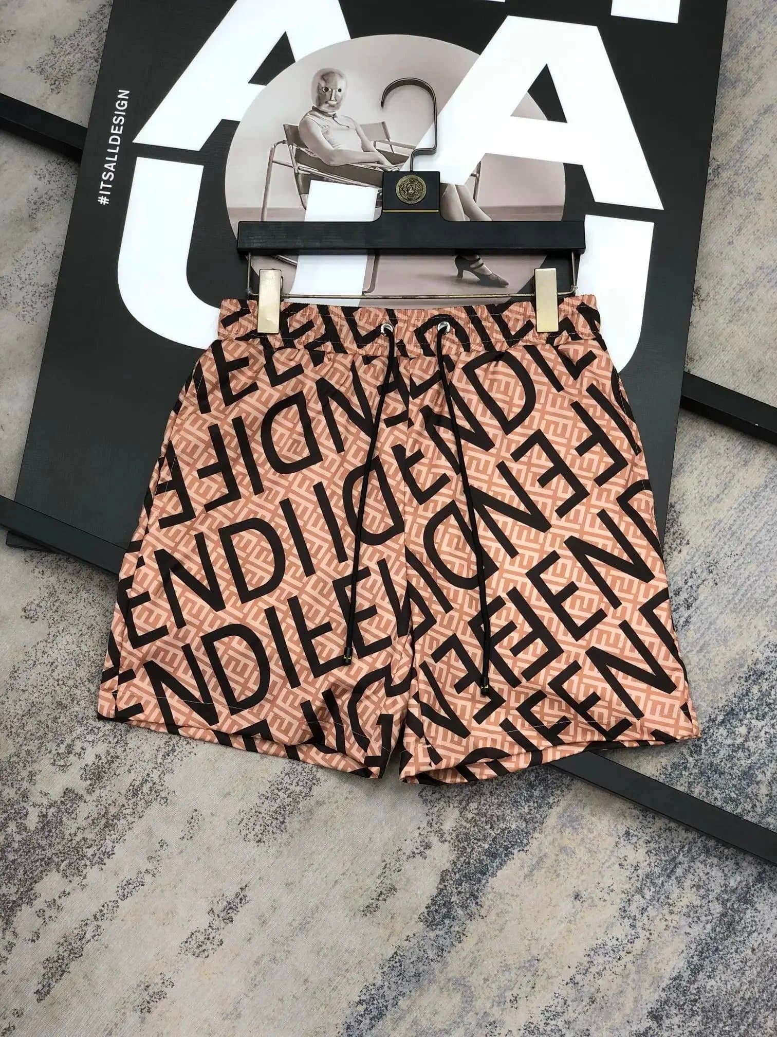 Versace Baroque Print Shorts Medusa Baroque — MMJ-030