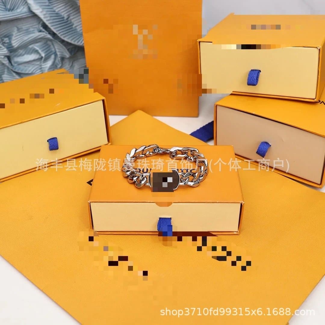 Louis Vuitton LV Pearl Bracelet Turquoise and Pearl — LVSL027