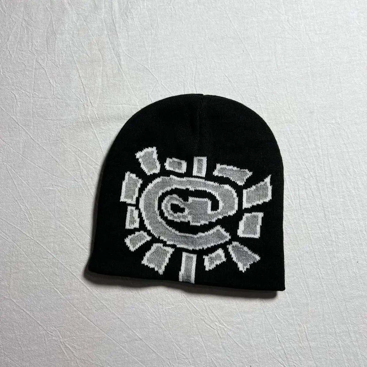 Corteiz Bucket Hat Guerrillaz Logo Patch — 可调节 · 卷黑色冷帽