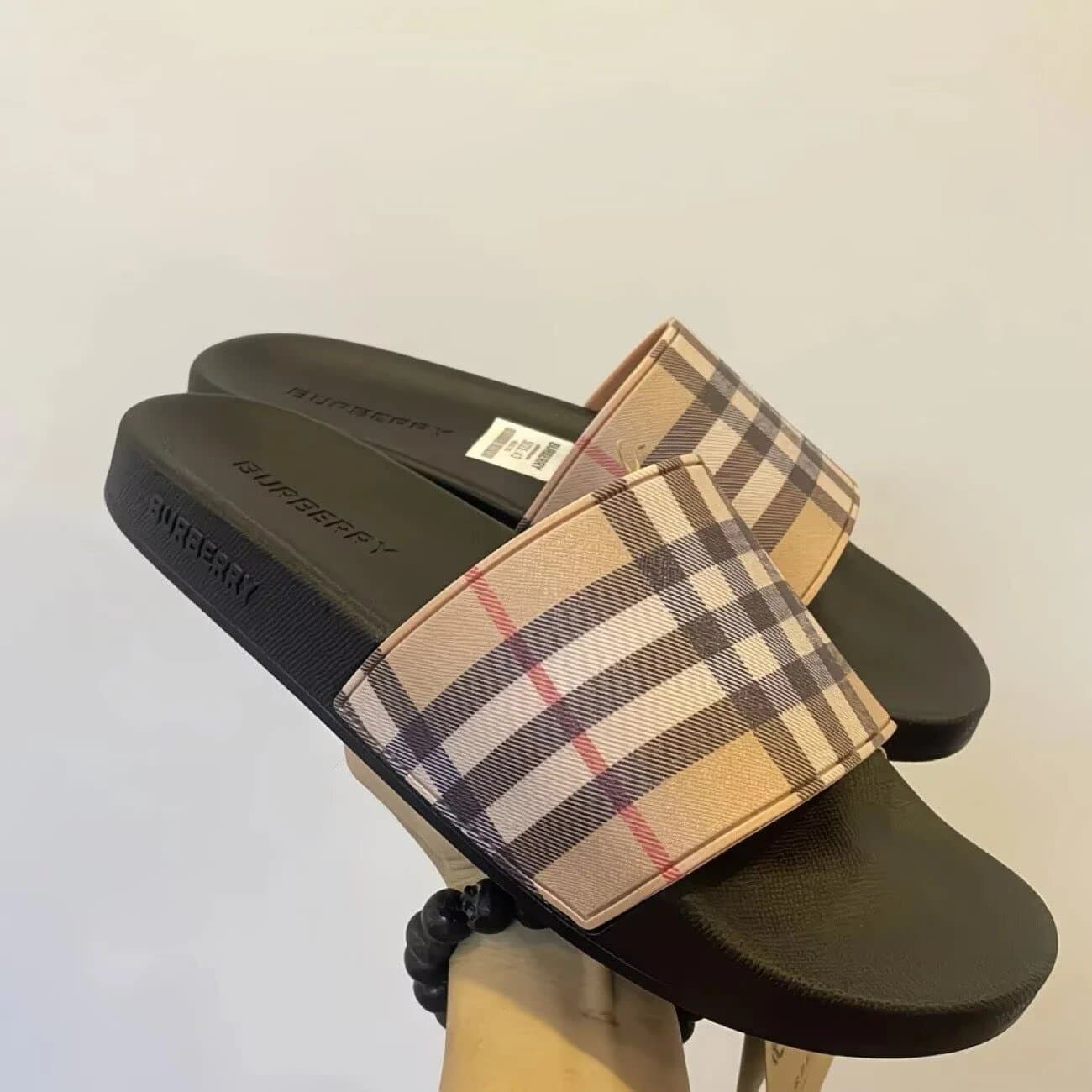 Burberry Check Slide Classic Nova Check
