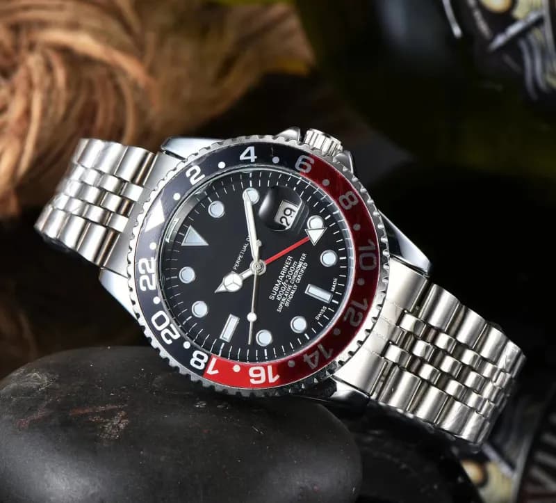 Rolex Submariner Date Two-Tone Blue Dial — 黑红五珠钢