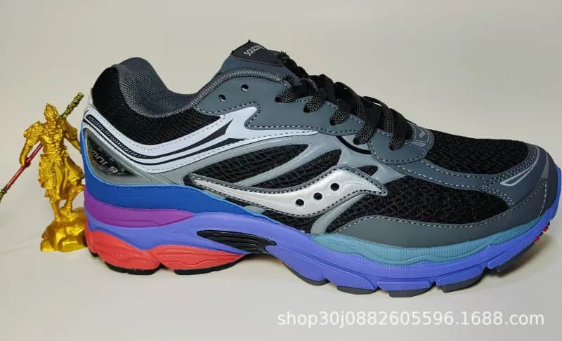 Saucony Triumph 12 White/Grey/Black — 11