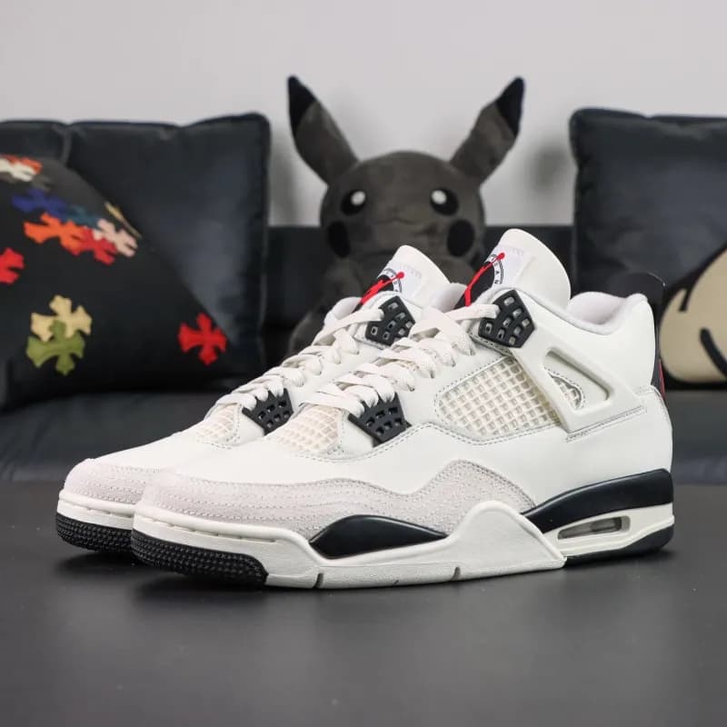 Air Jordan 4 Military Black