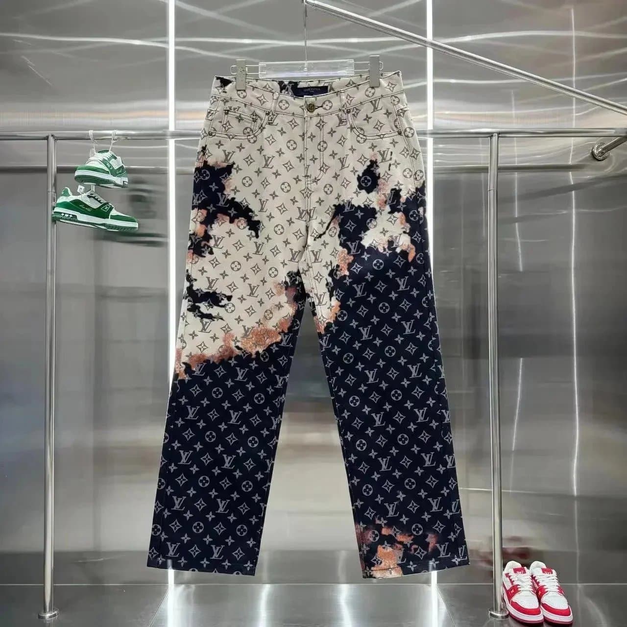 Louis Vuitton Monogram Denim Trousers Tie-Dye Print
