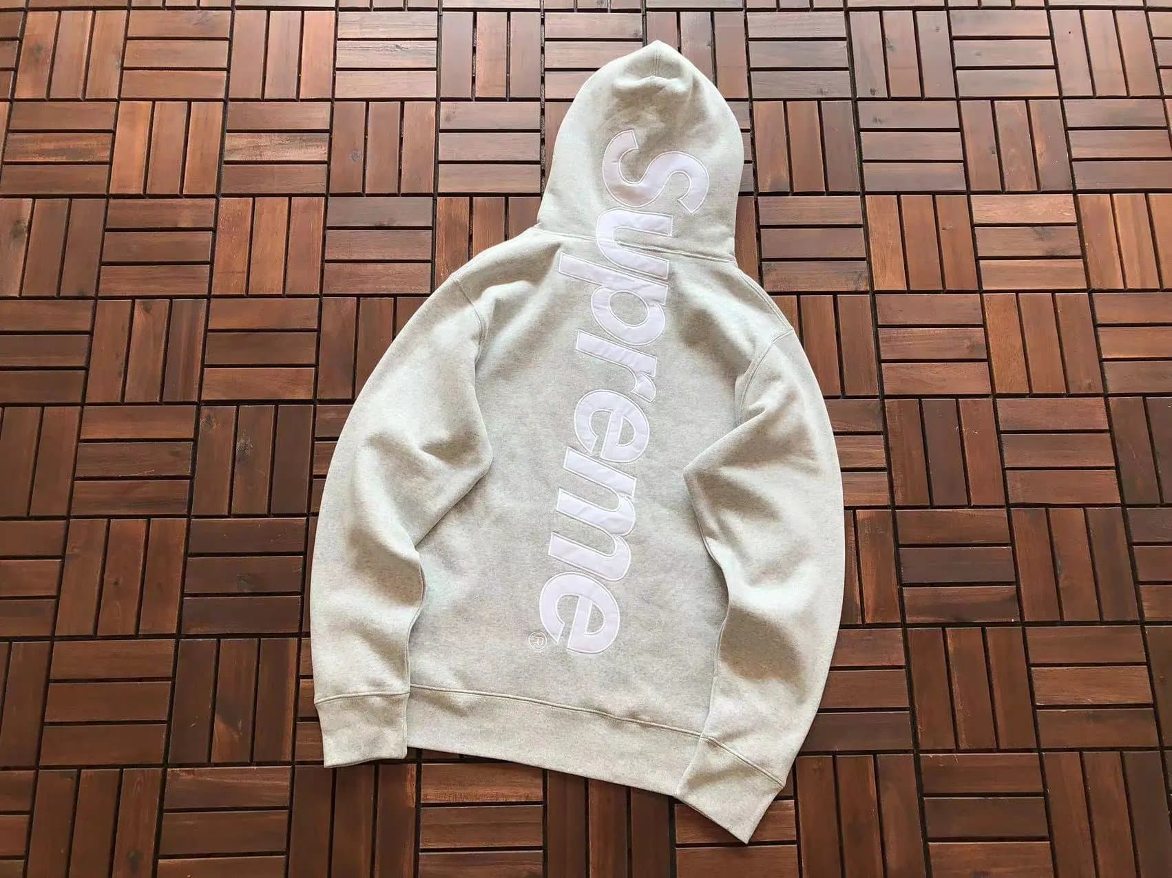 Supreme Coaches Jacket Arc Logo — 花灰色(后背大字母)