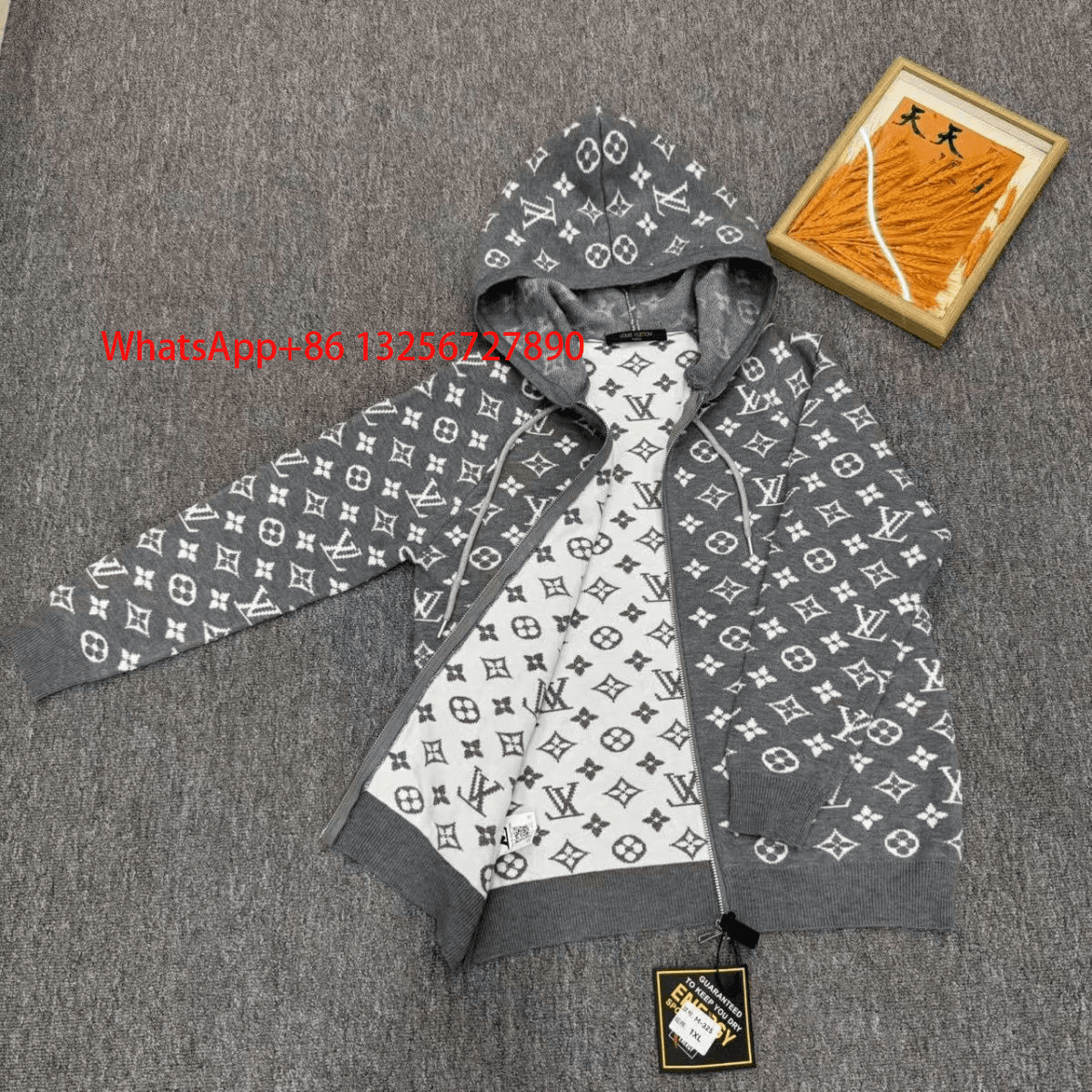 Louis Vuitton Monogram Knit Cardigan Striped Intarsia — LV 23-灰色