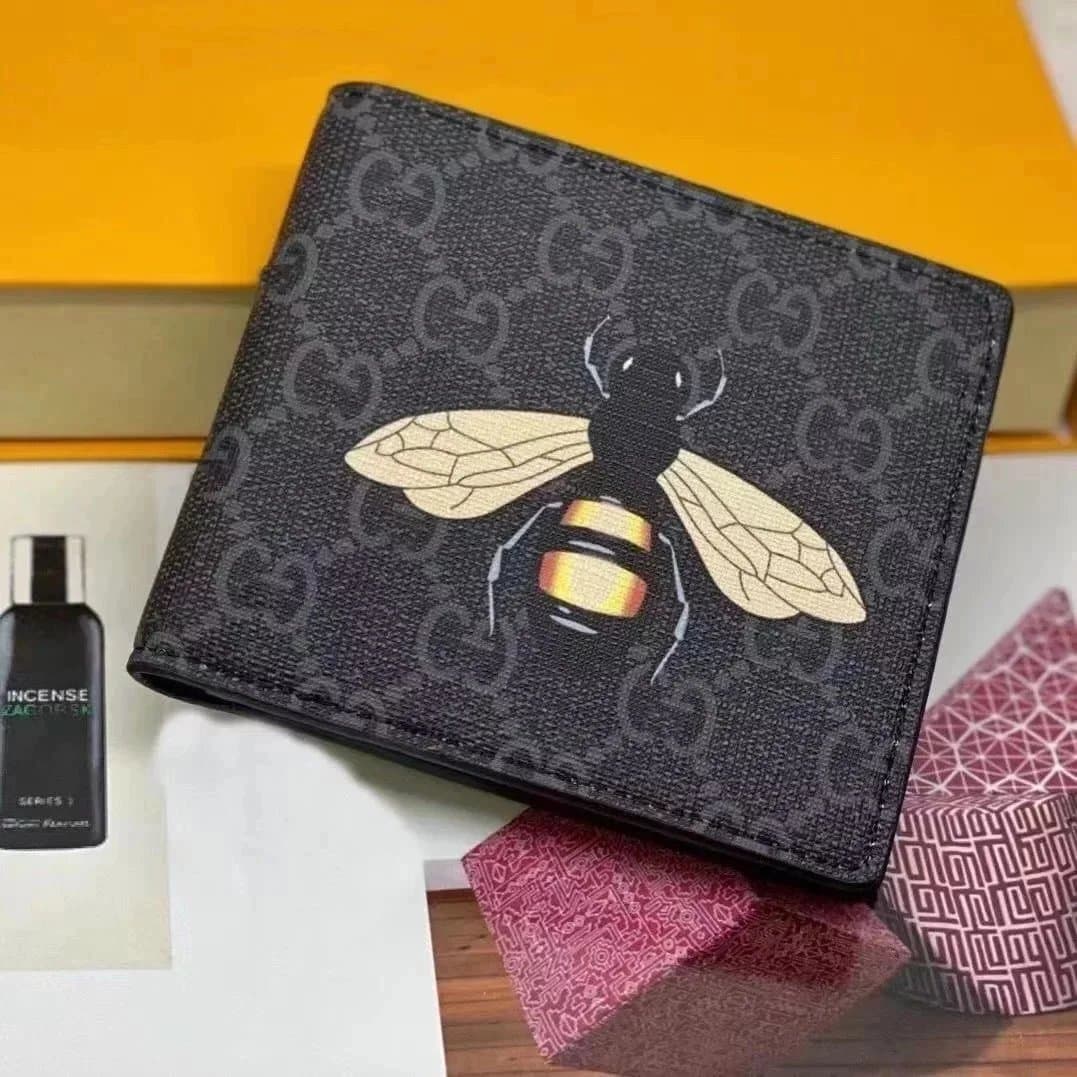 Gucci Bee Print Wallet GG Supreme with Bee Motif