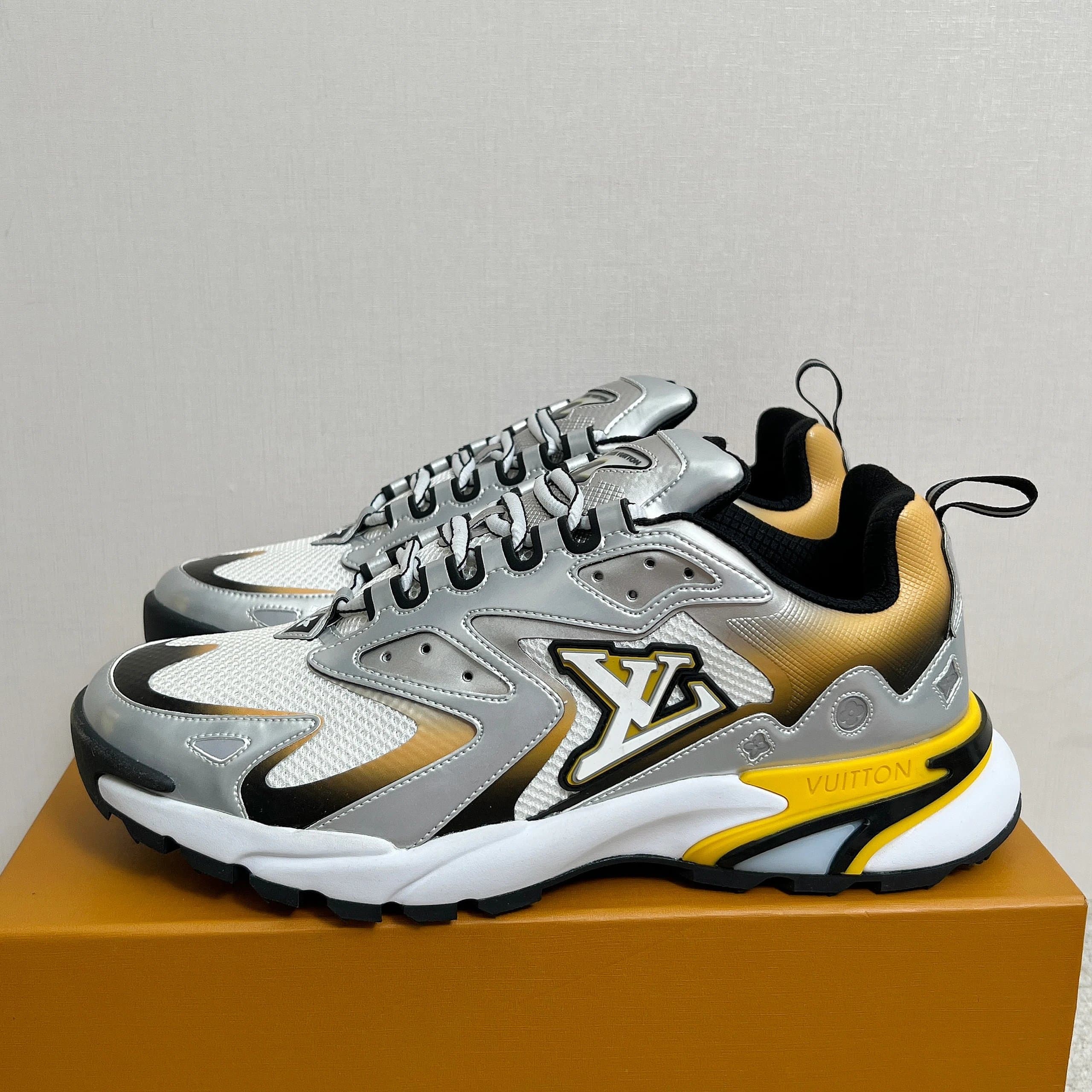 Louis Vuitton LV Trainer Black Silver — L112