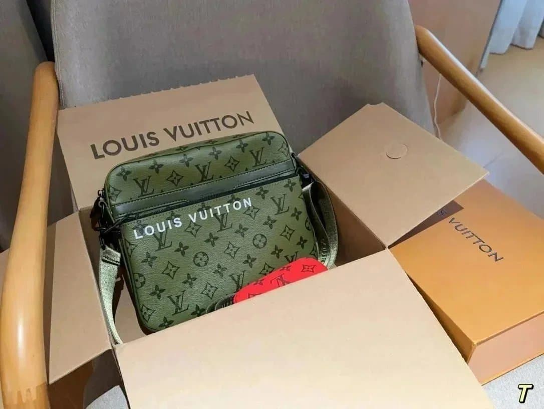 Louis Vuitton Multi Pochette Accessoires Monogram Eclipse — 6