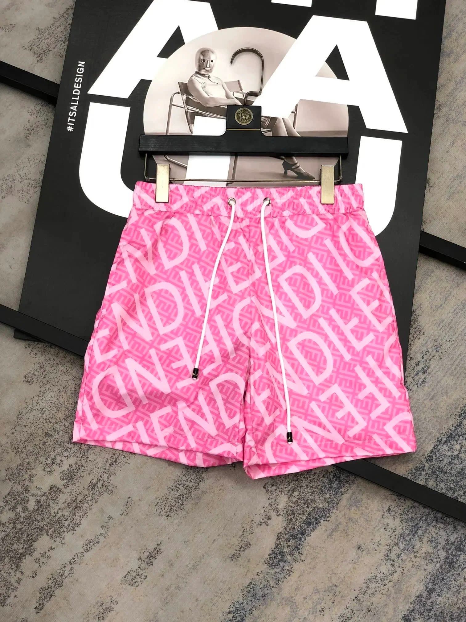 Versace Baroque Print Shorts Medusa Baroque — MMJ-028