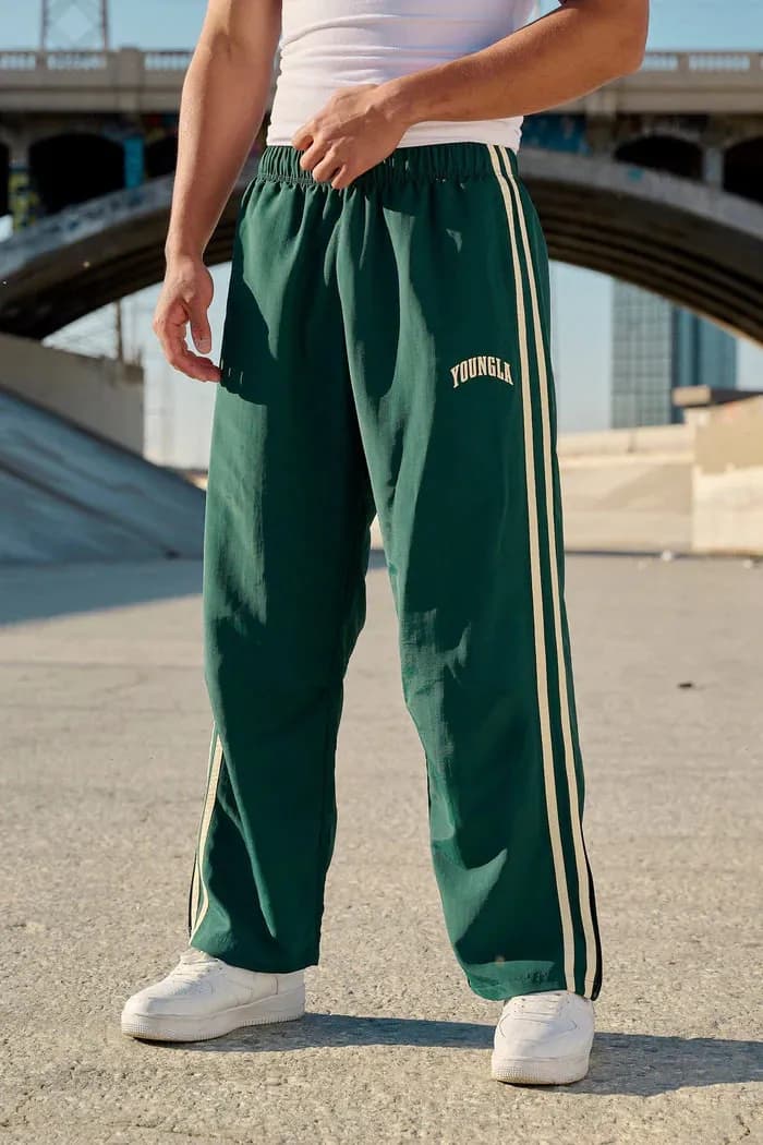 Yeezy Track Pants YOUNGLA Logo — 绿