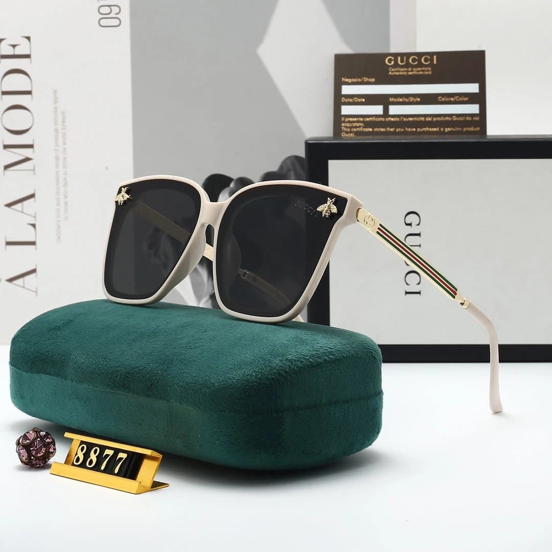 Gucci Square Sunglasses GG Logo Temple — 38
