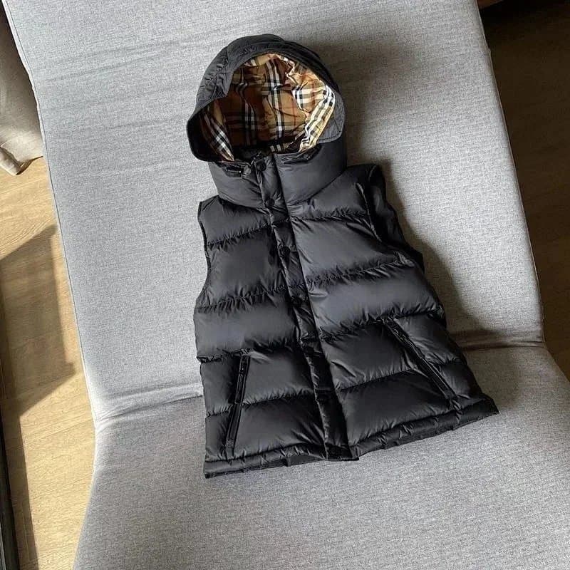 Moncler Quilted Vest Jacket Ribbed Sleeve — Burberry无袖马甲 黑色