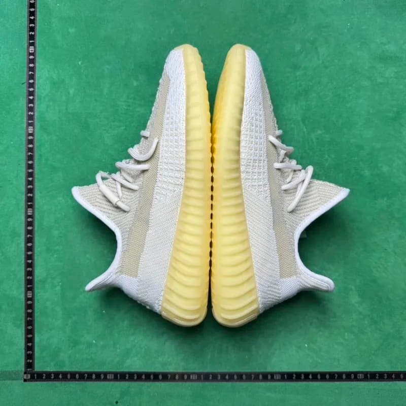 Yeezy Boost 350 V2 Zebra — 22号氧化天使FZ5246