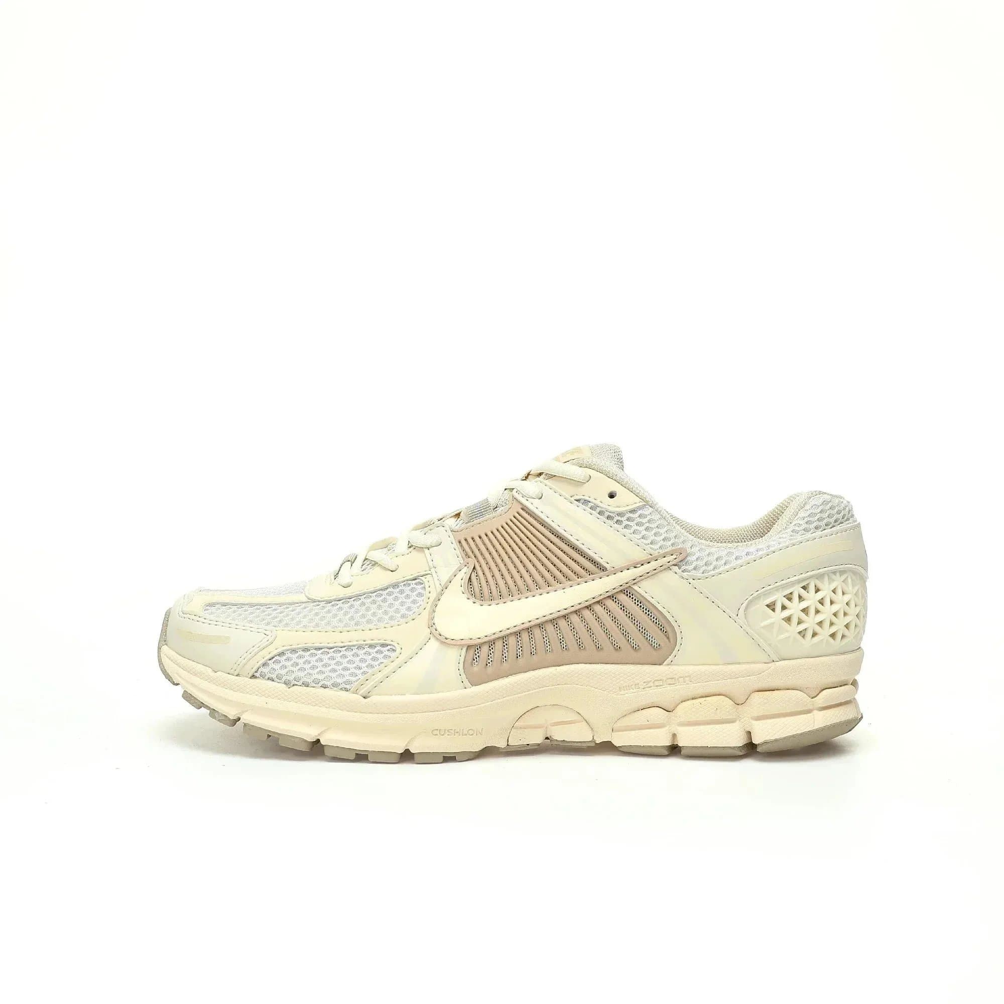 Nike Zoom Vomero 5 White/Black — 8